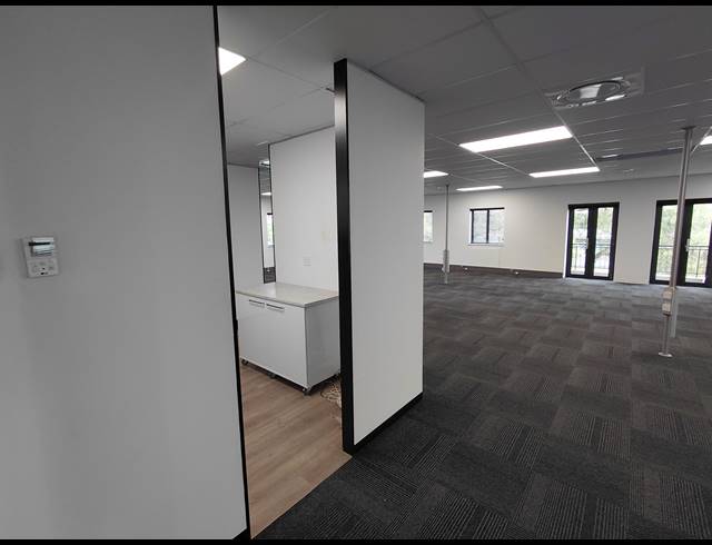 270M² OFFICE TO LET IN VORNA VALLEY